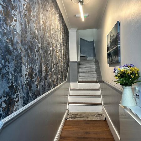 "Bright & Spacious" 3 Bedroom Flat By Kings Cross, St Pancras Station!!!!64 London Luaran gambar