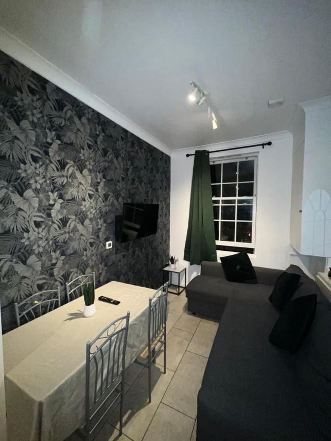 "Bright & Spacious" 3 Bedroom Flat By Kings Cross, St Pancras Station!!!!64 London Luaran gambar