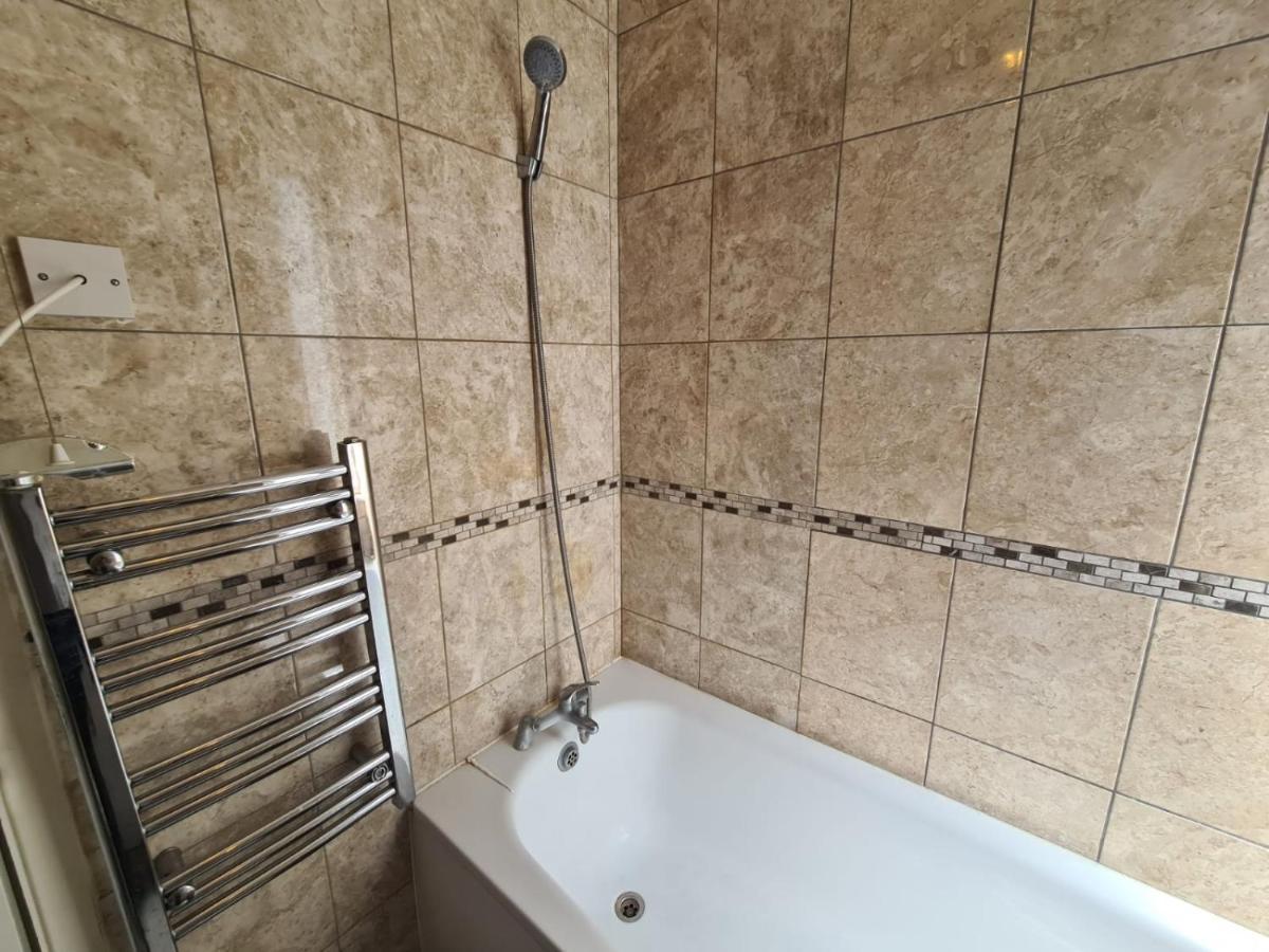 "Bright & Spacious" 3 Bedroom Flat By Kings Cross, St Pancras Station!!!!64 London Luaran gambar