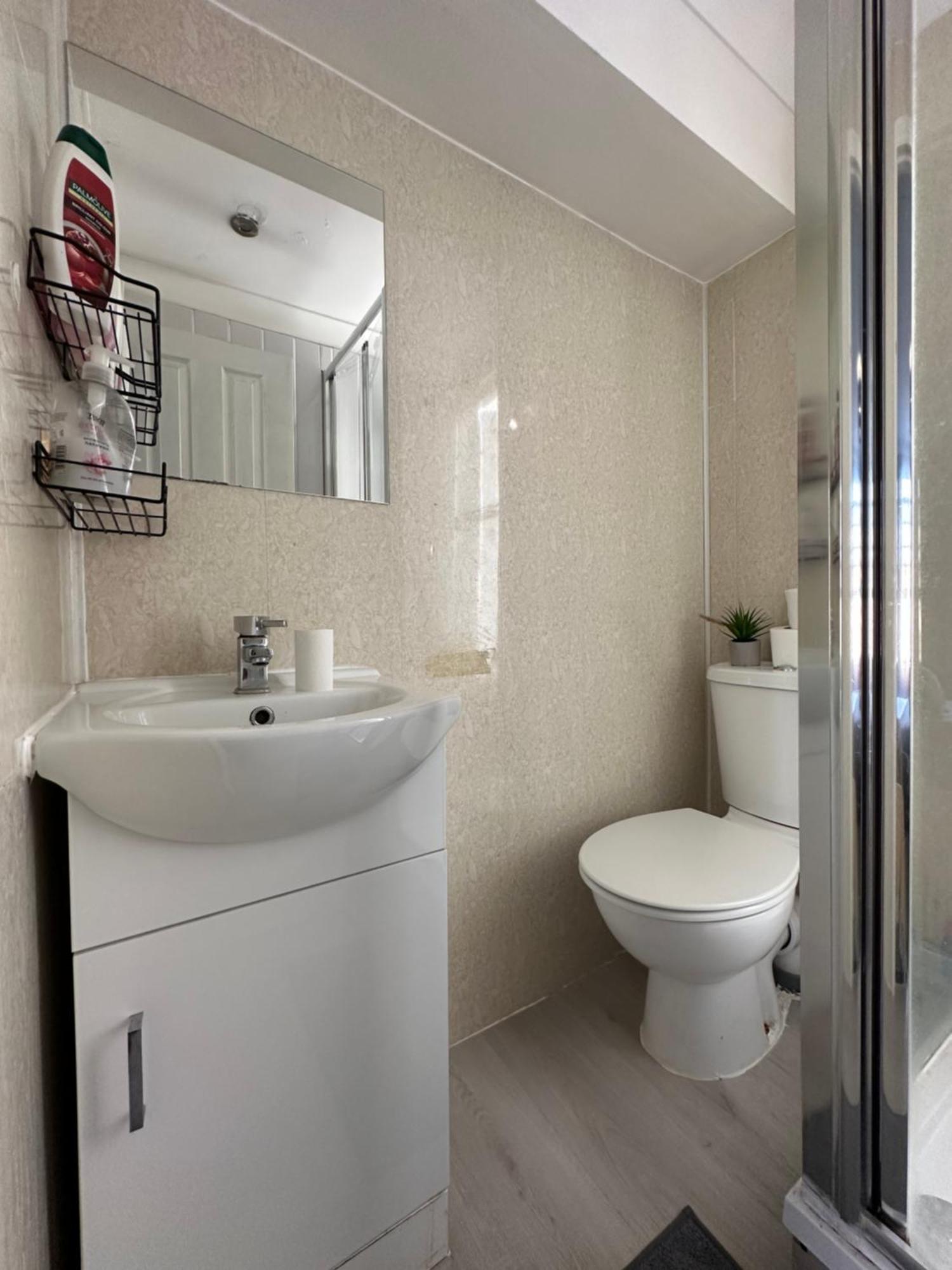 "Bright & Spacious" 3 Bedroom Flat By Kings Cross, St Pancras Station!!!!64 London Luaran gambar