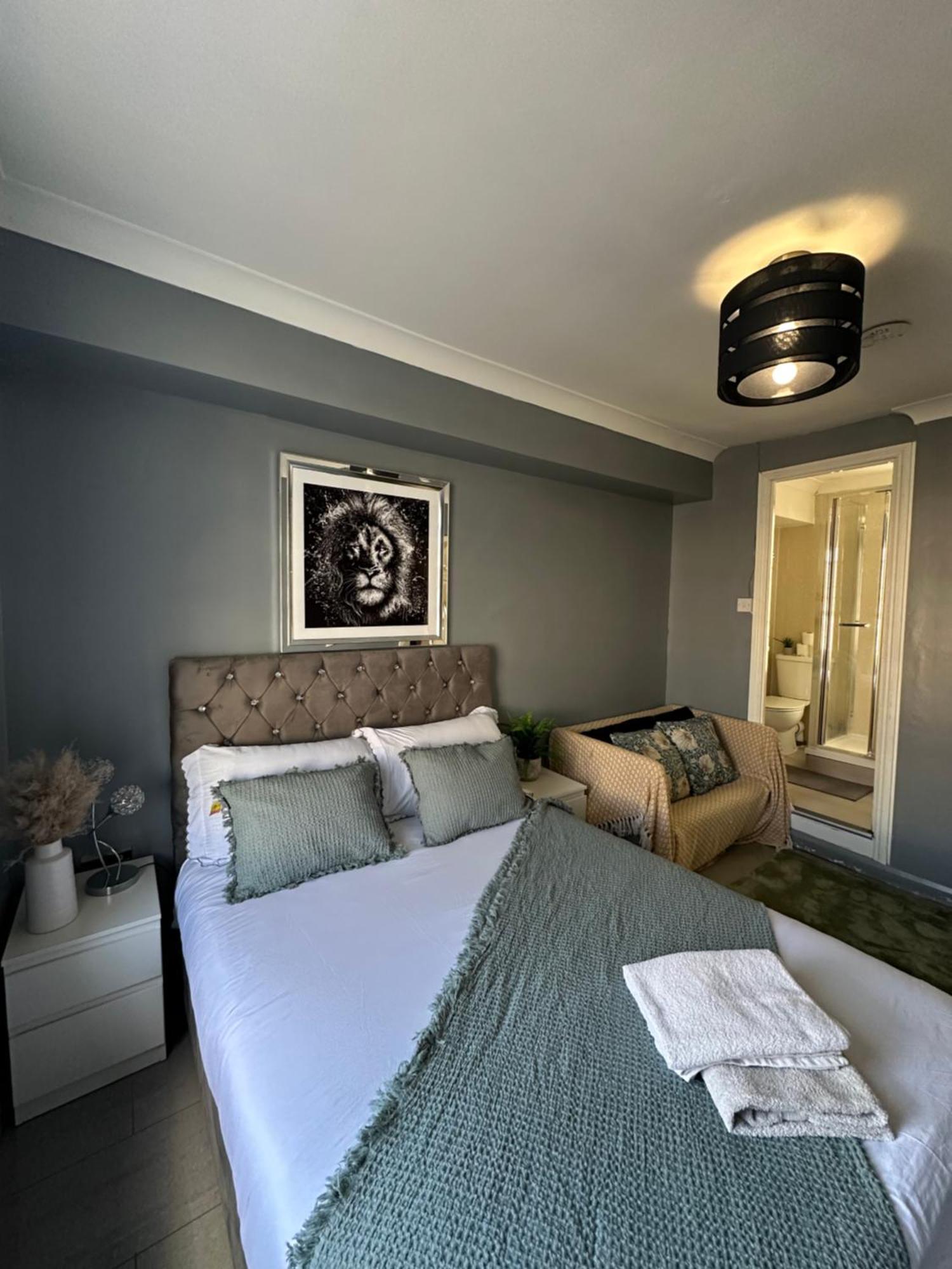 "Bright & Spacious" 3 Bedroom Flat By Kings Cross, St Pancras Station!!!!64 London Luaran gambar