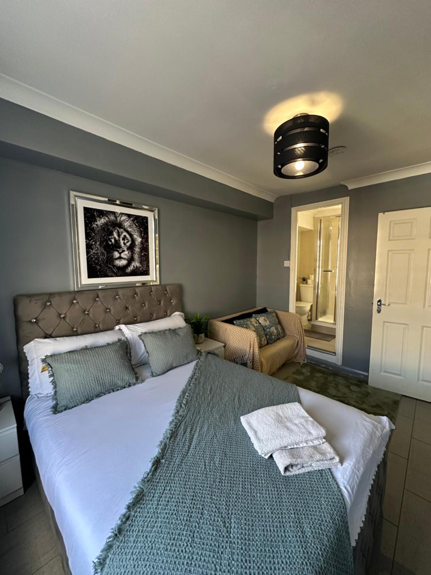 "Bright & Spacious" 3 Bedroom Flat By Kings Cross, St Pancras Station!!!!64 London Luaran gambar