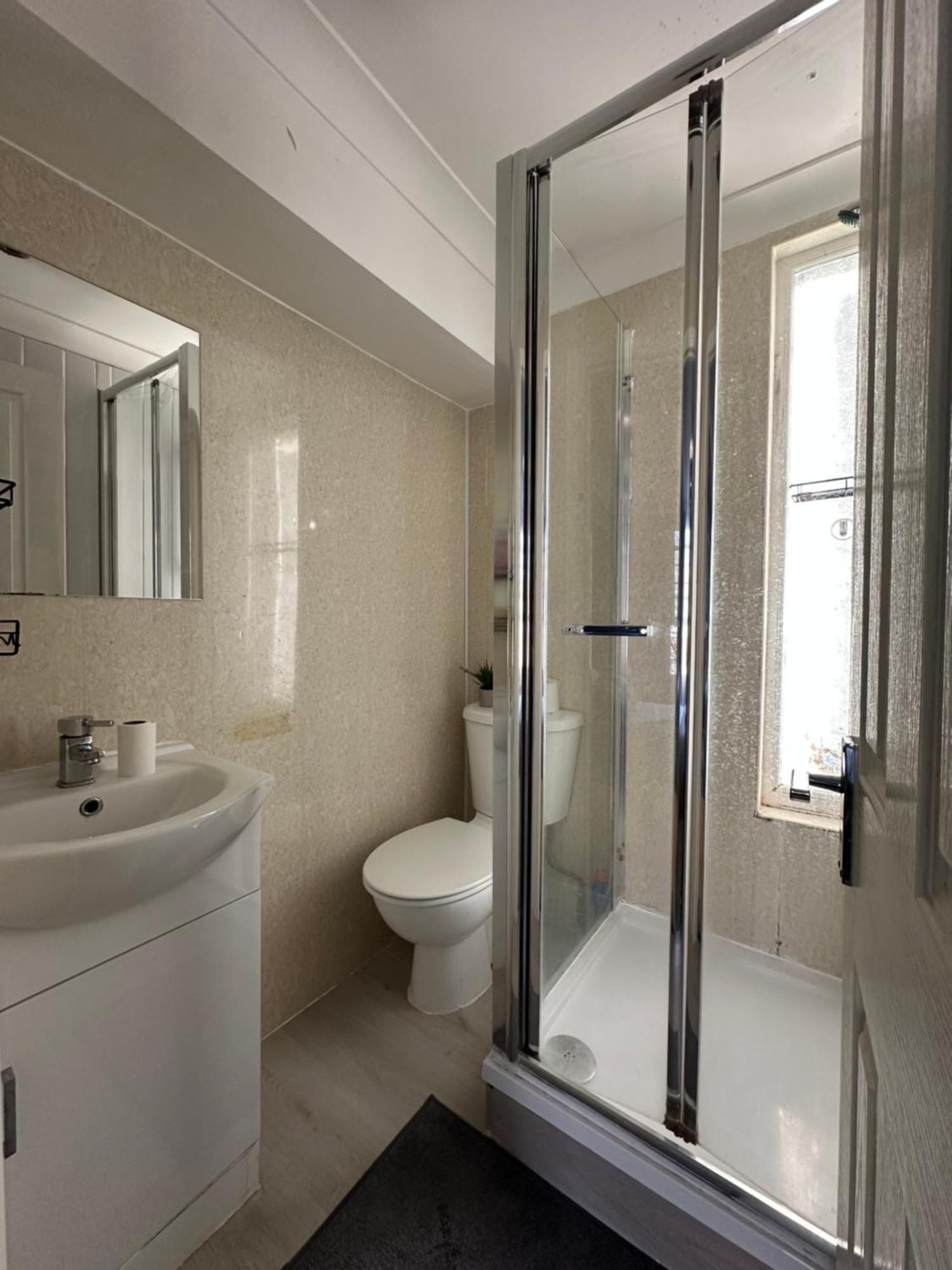 "Bright & Spacious" 3 Bedroom Flat By Kings Cross, St Pancras Station!!!!64 London Luaran gambar