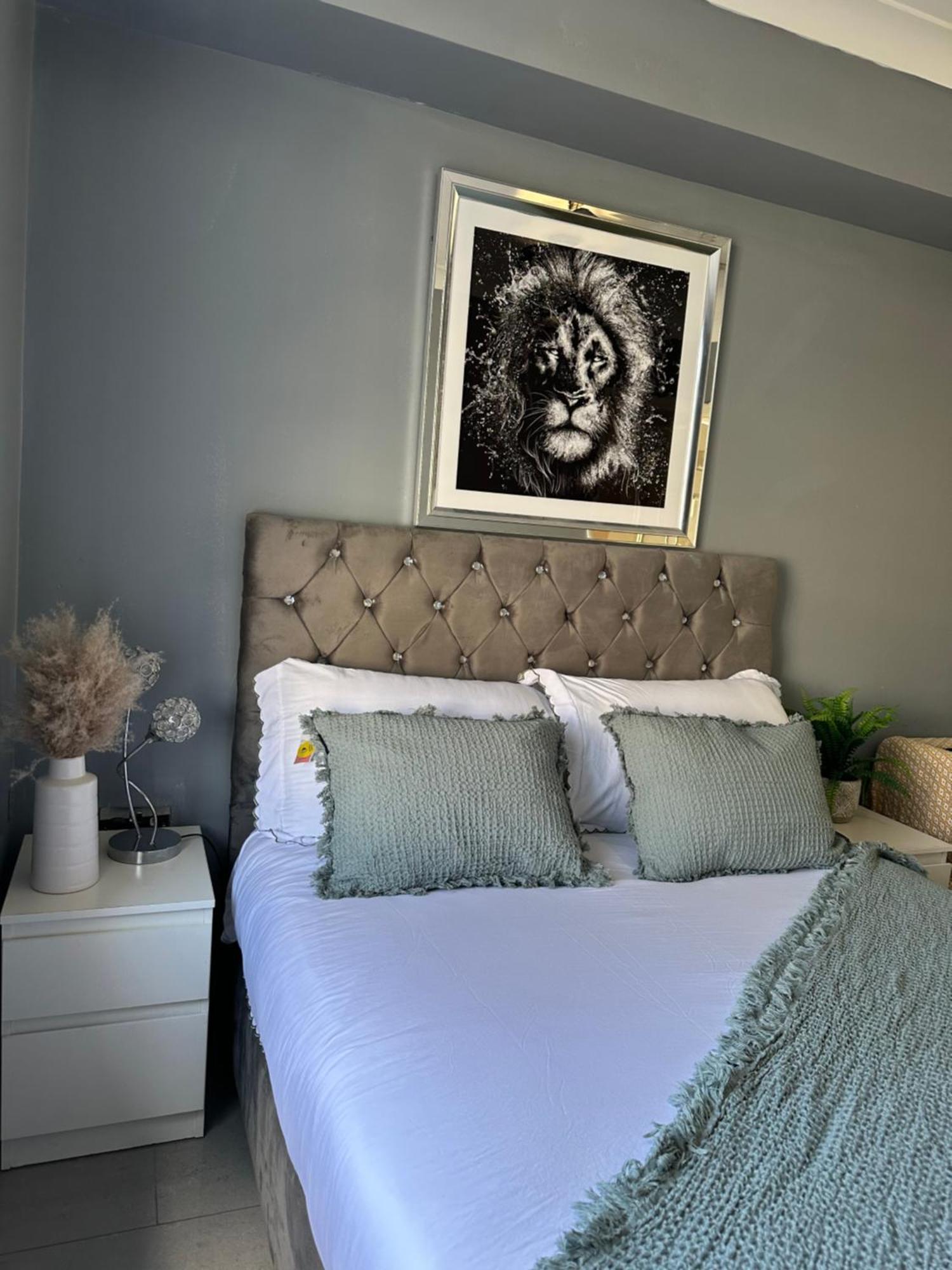 "Bright & Spacious" 3 Bedroom Flat By Kings Cross, St Pancras Station!!!!64 London Luaran gambar