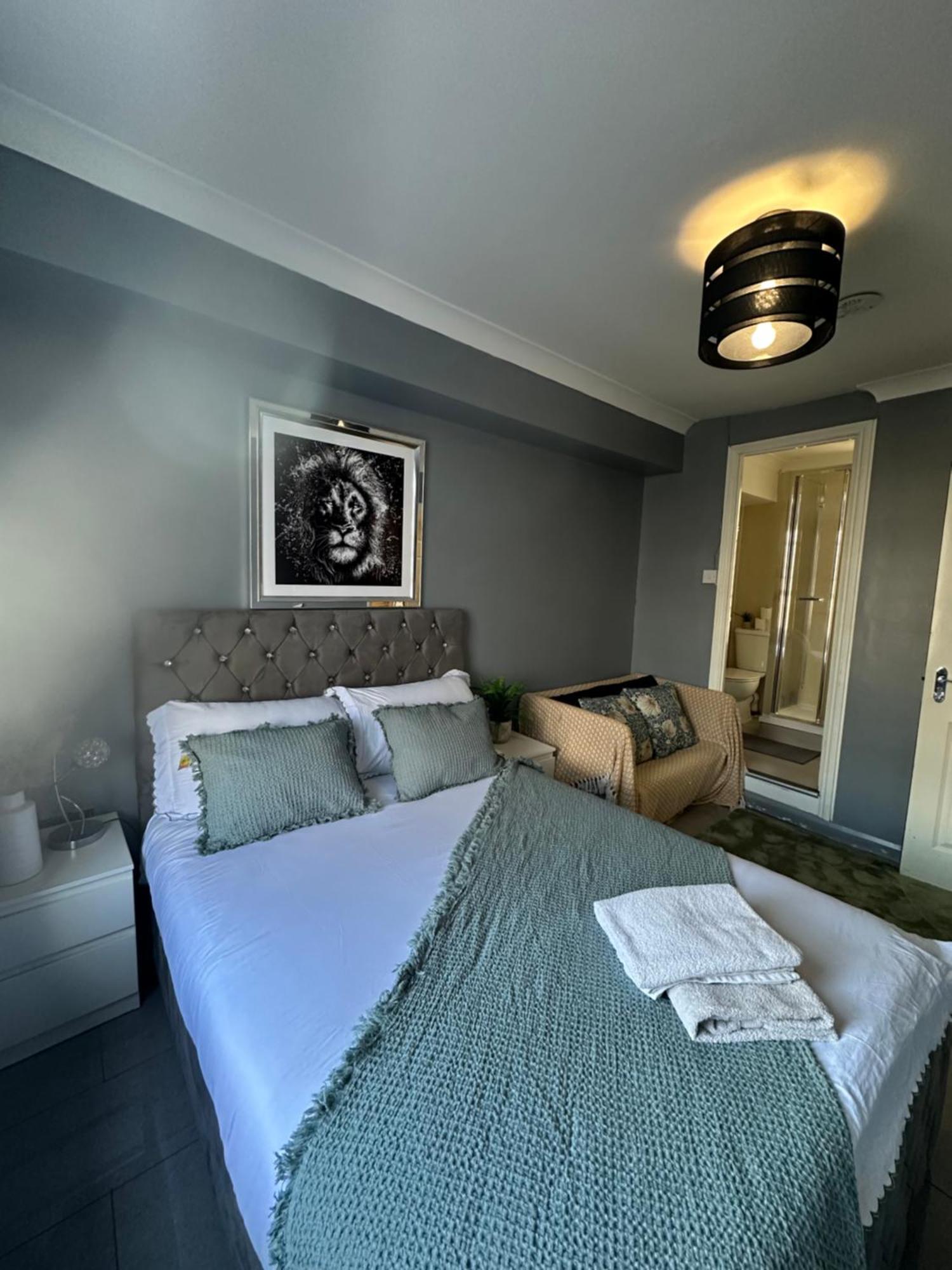 "Bright & Spacious" 3 Bedroom Flat By Kings Cross, St Pancras Station!!!!64 London Luaran gambar