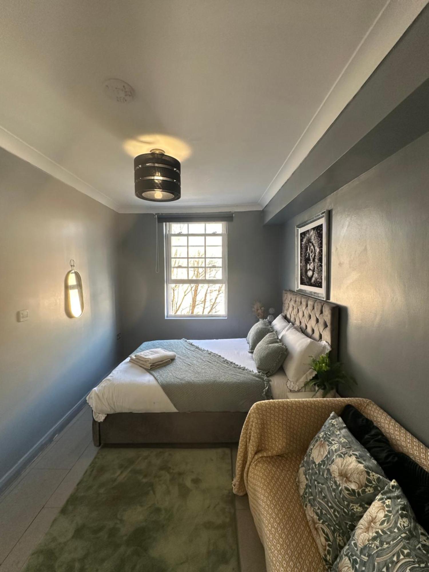 "Bright & Spacious" 3 Bedroom Flat By Kings Cross, St Pancras Station!!!!64 London Luaran gambar