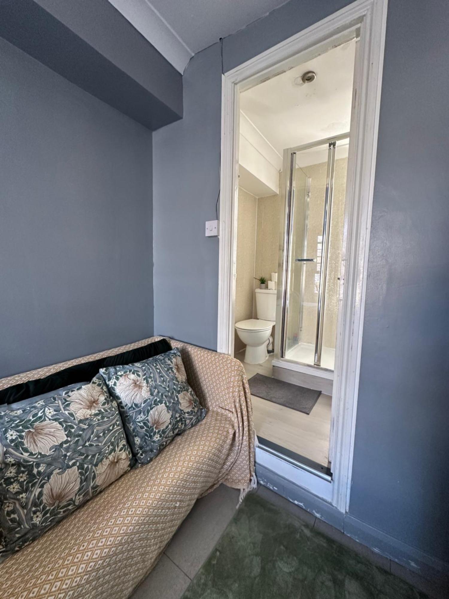 "Bright & Spacious" 3 Bedroom Flat By Kings Cross, St Pancras Station!!!!64 London Luaran gambar