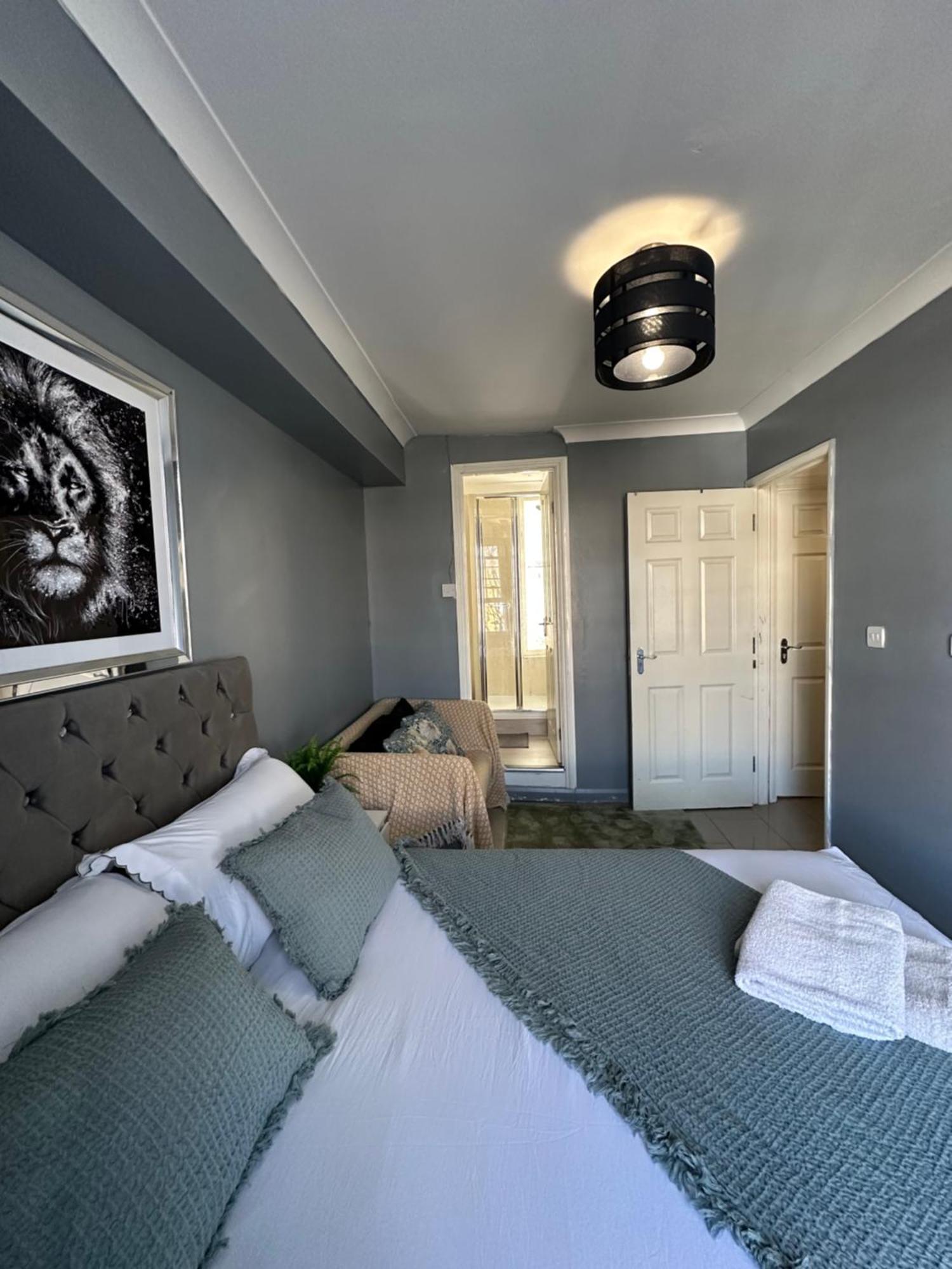 "Bright & Spacious" 3 Bedroom Flat By Kings Cross, St Pancras Station!!!!64 London Luaran gambar