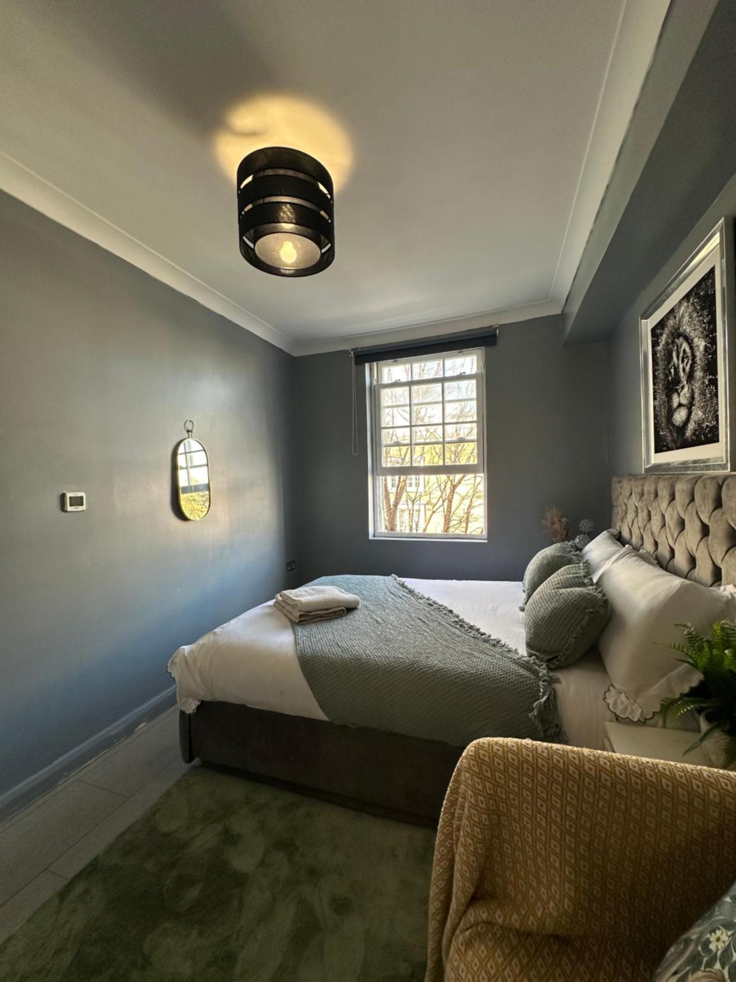 "Bright & Spacious" 3 Bedroom Flat By Kings Cross, St Pancras Station!!!!64 London Luaran gambar